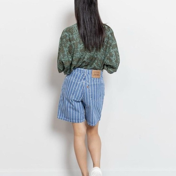 Levi's 951 90s Vintage Orange Tab
"Relaxed Fit" Longline Bermuda Striped Shorts - Picture 1 of 7